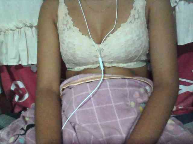 Linah98 webcam