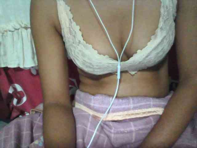 Linah98 webcam