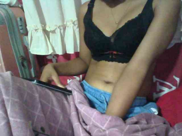 Linah98 webcam