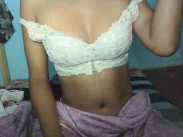 Linah98 webcam
