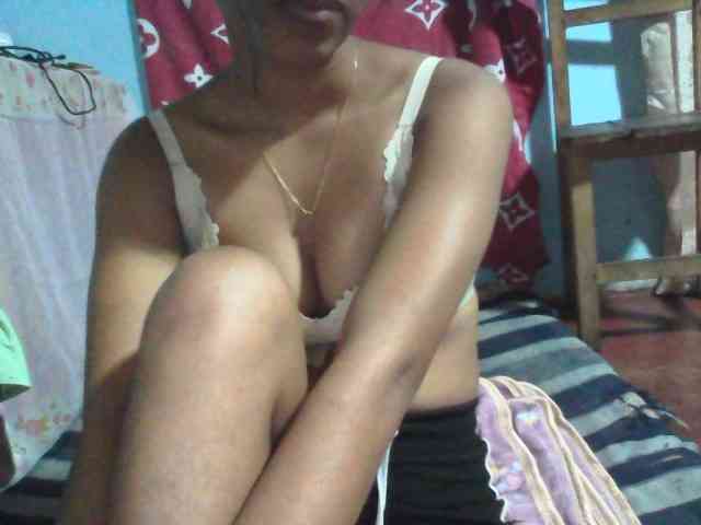 Linah98 webcam
