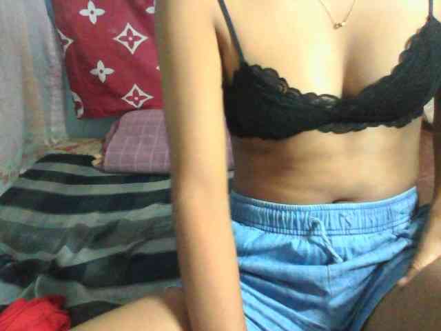 Linah98 webcam