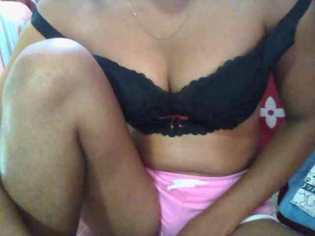 Linah98 webcam
