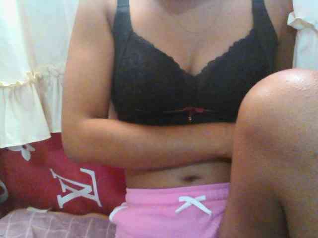 Linah98 webcam
