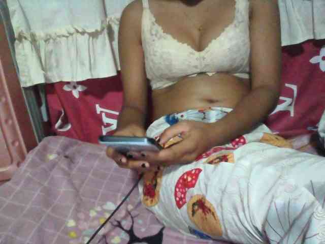 Linah98 webcam