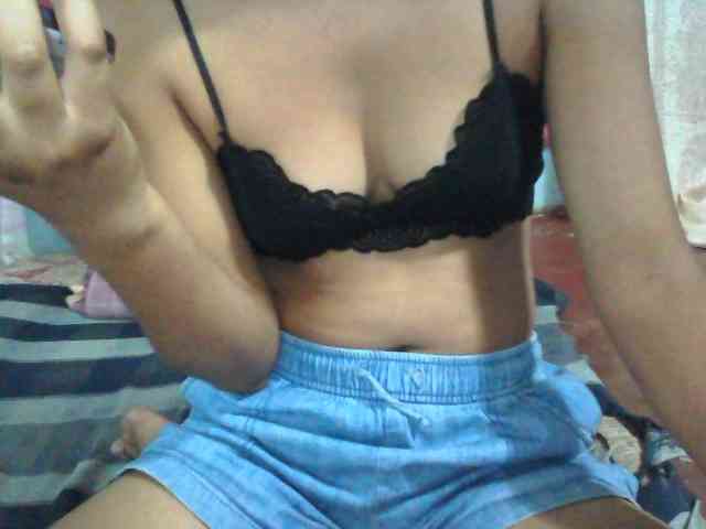 Linah98 webcam