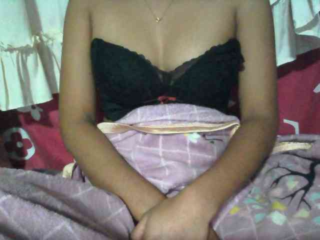 Linah98 webcam