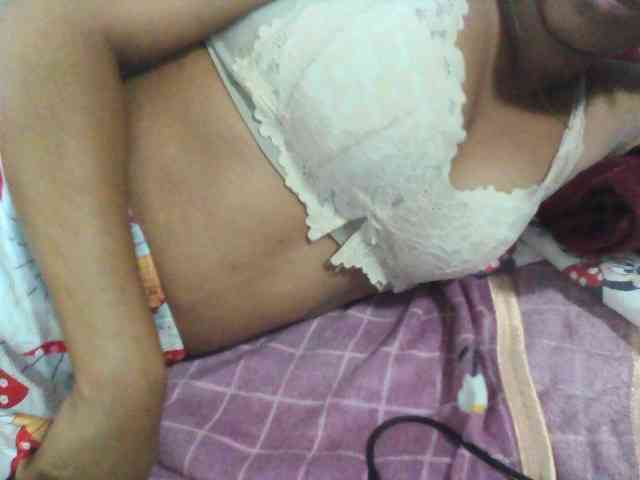 Linah98 webcam