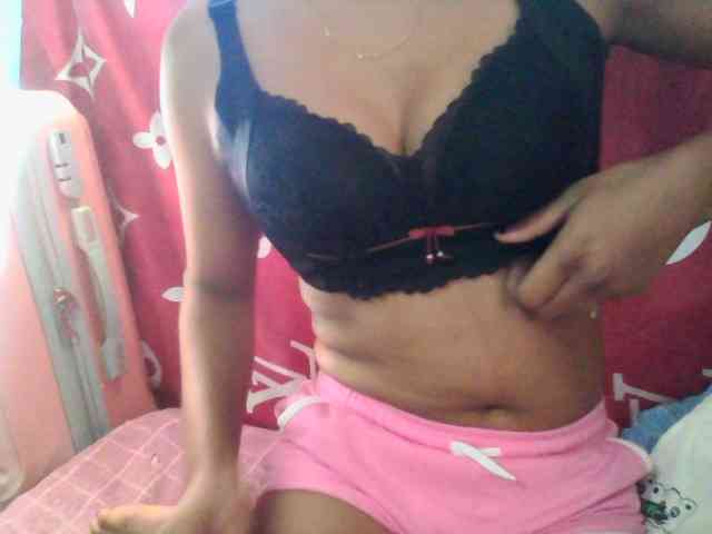 Linah98 webcam
