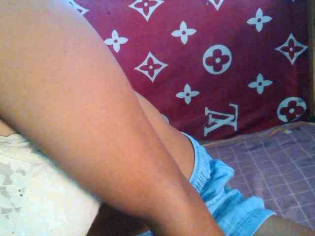Linah98 webcam