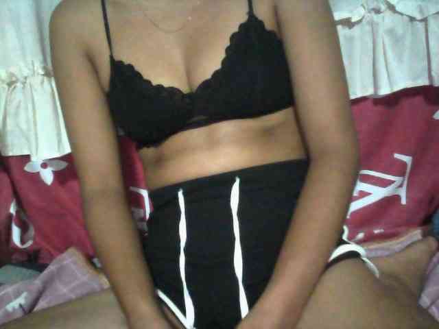 Linah98 webcam