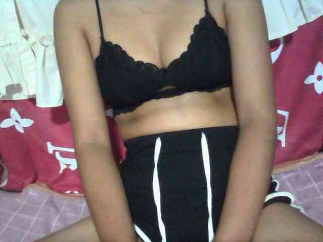 Linah98 webcam