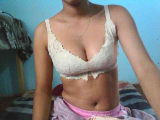 Linah98 webcam