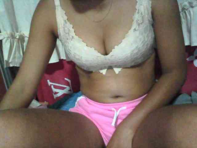 Linah98 webcam