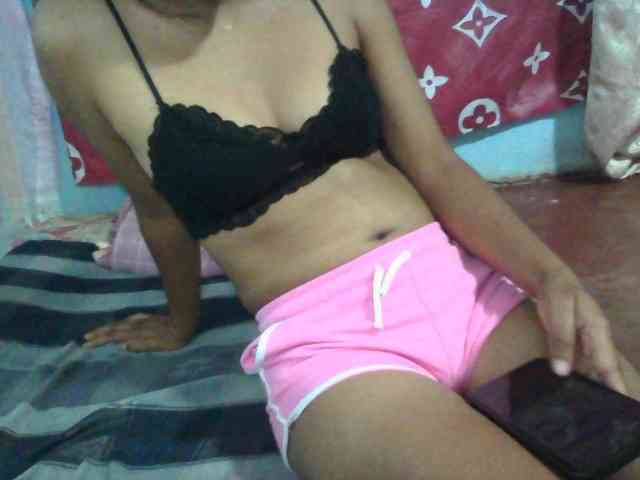 Linah98 webcam