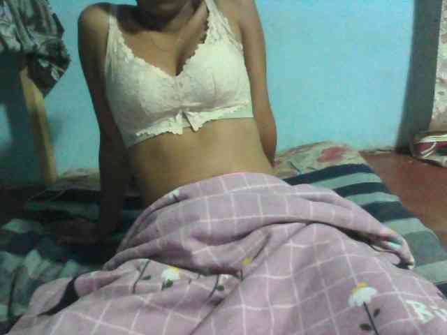 Linah98 webcam