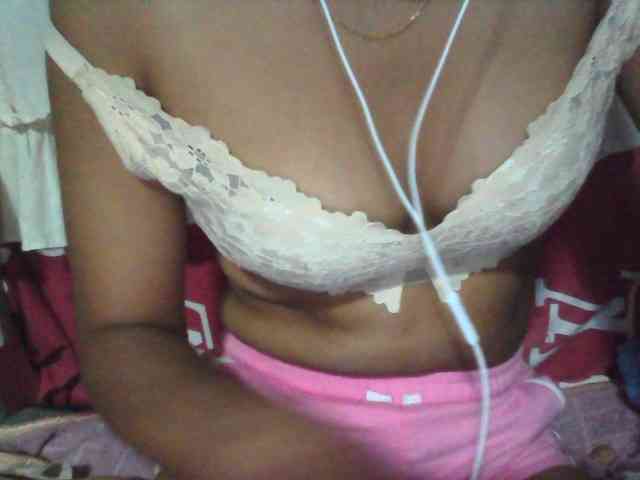 Linah98 webcam