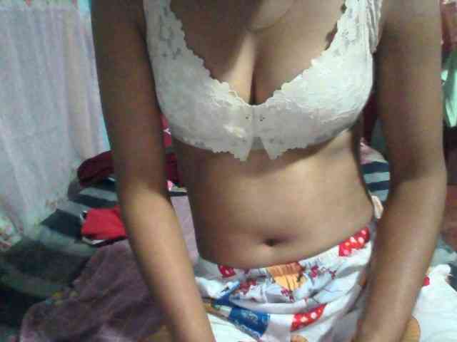 Linah98 webcam