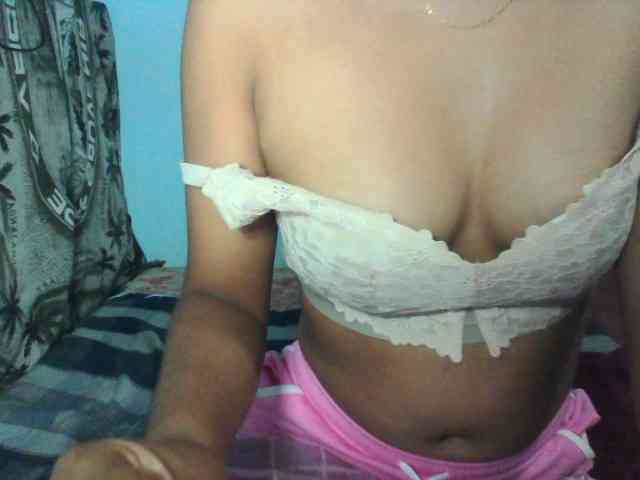 Linah98 webcam