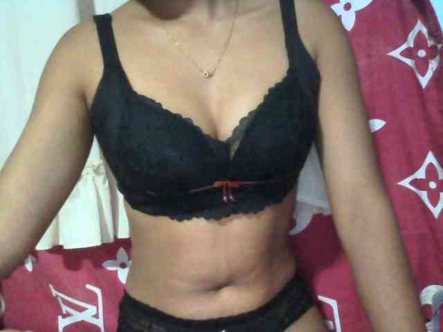 Linah98 webcam