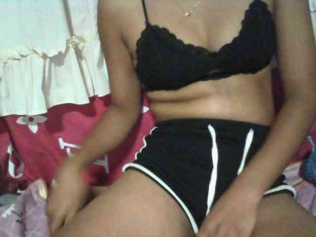 Linah98 webcam