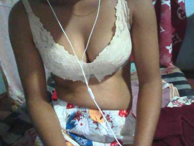 Linah98 webcam