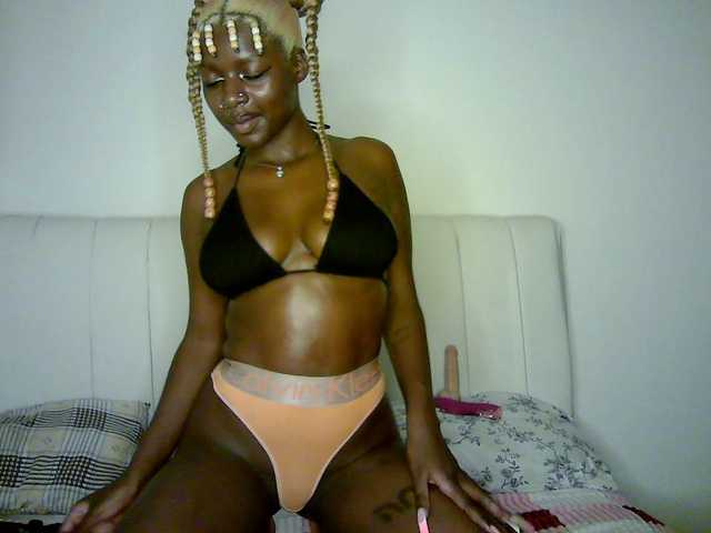 Fancyone live cam on BongaCams