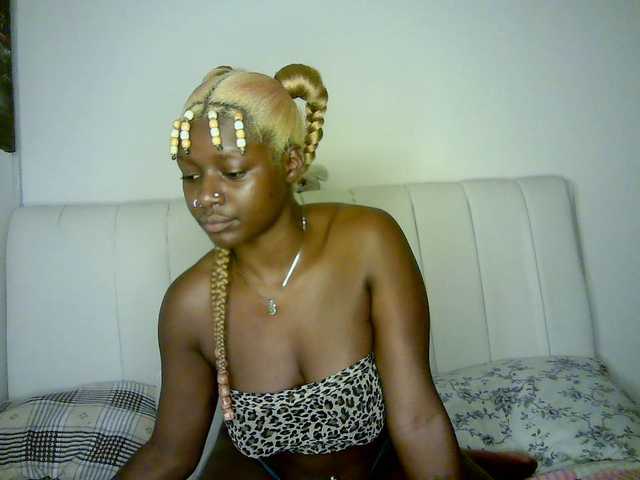Fancyone live cam on BongaCams