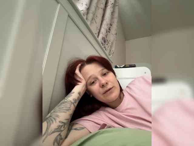 stillHer webcam