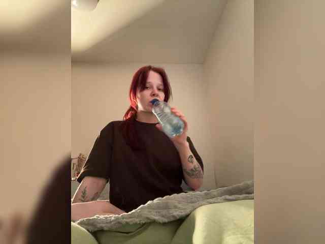 stillHer webcam