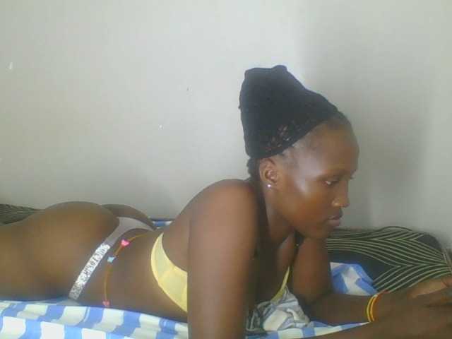 Smilingbeibylove live cam on BongaCams