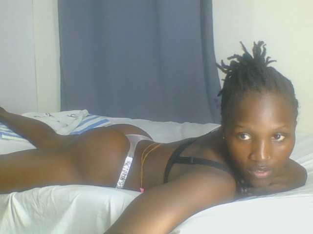 Smilingbeibylove live cam on BongaCams