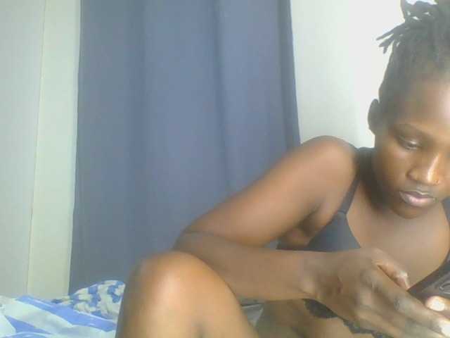 Smilingbeibylove live cam on BongaCams