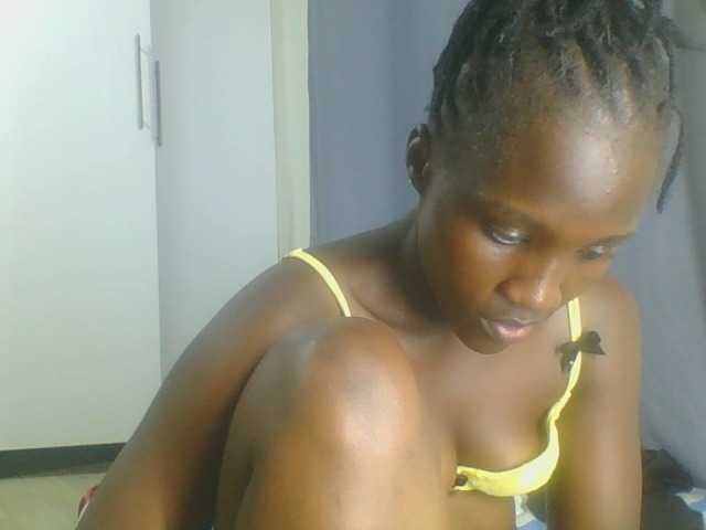 Smilingbeibylove live cam on BongaCams
