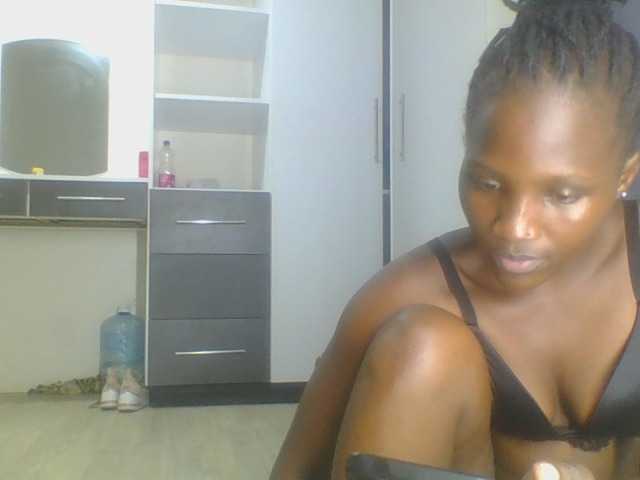 Smilingbeibylove live cam on BongaCams