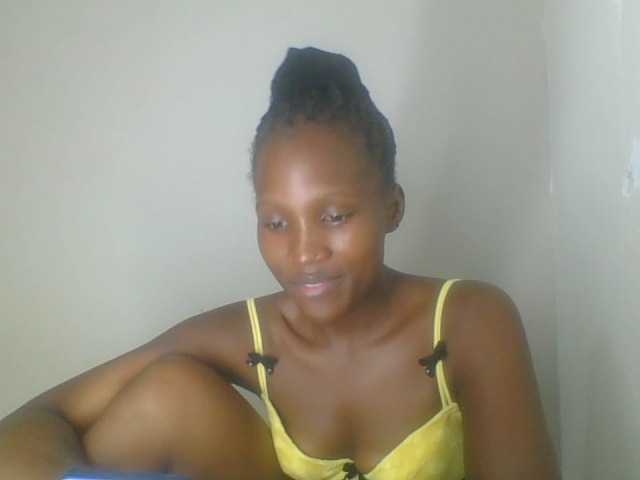 Smilingbeibylove live cam on BongaCams