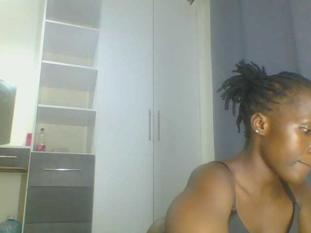 Smilingbeibylove live cam on BongaCams