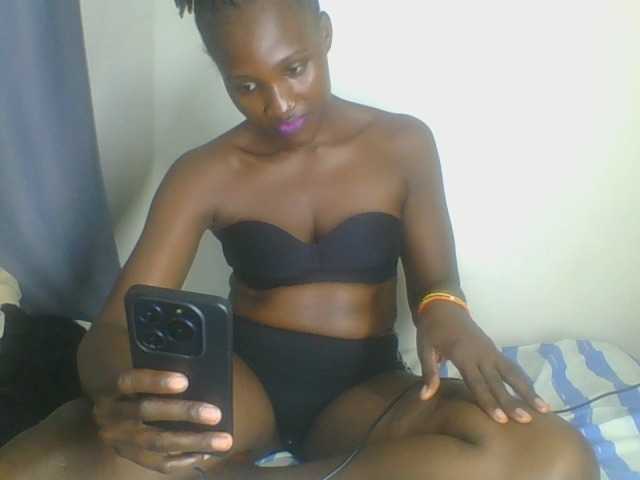 Smilingbeibylove live cam on BongaCams