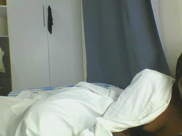 Smilingbeibylove live webcam show