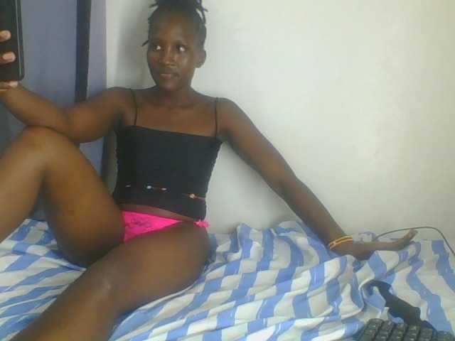 Smilingbeibylove live cam on BongaCams