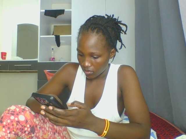 Smilingbeibylove live cam on BongaCams