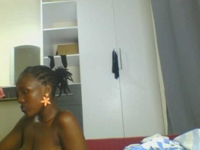 Smilingbeibylove live cam on BongaCams