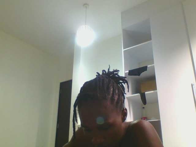 Smilingbeibylove live webcam show