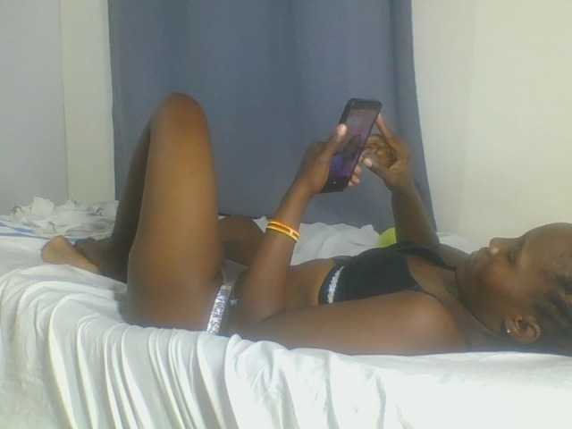 Smilingbeibylove live cam on BongaCams