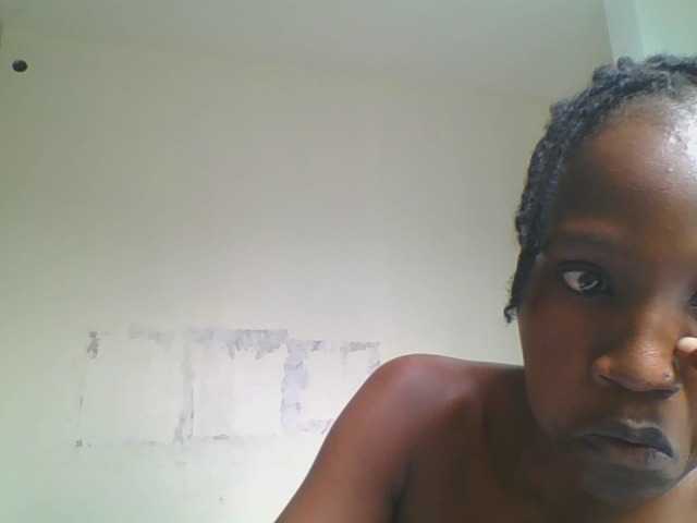 Smilingbeibylove live cam on BongaCams