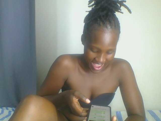 Smilingbeibylove live cam on BongaCams