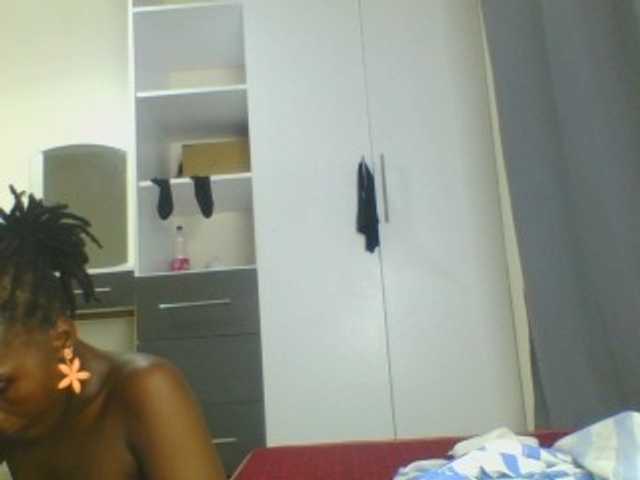 Smilingbeibylove live cam on BongaCams