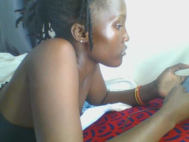 Smilingbeibylove live cam on BongaCams