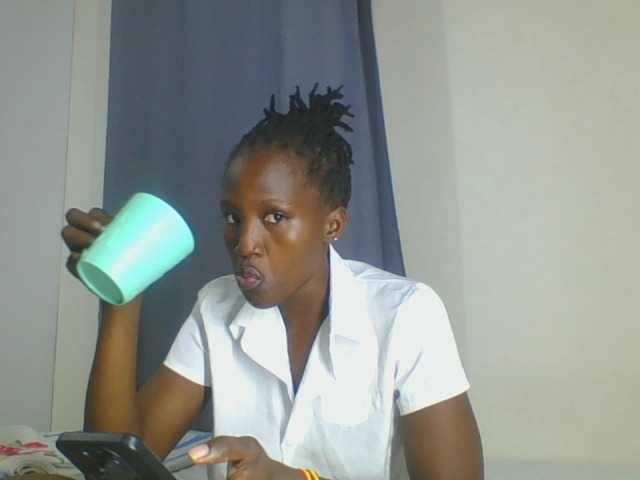 Smilingbeibylove live cam on BongaCams