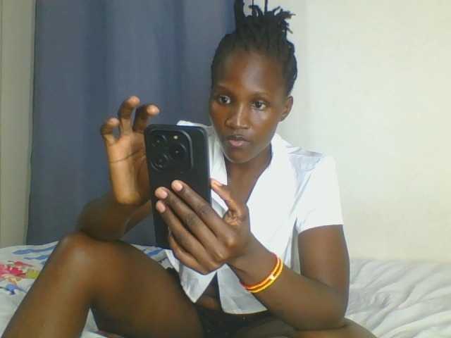 Smilingbeibylove live cam on BongaCams